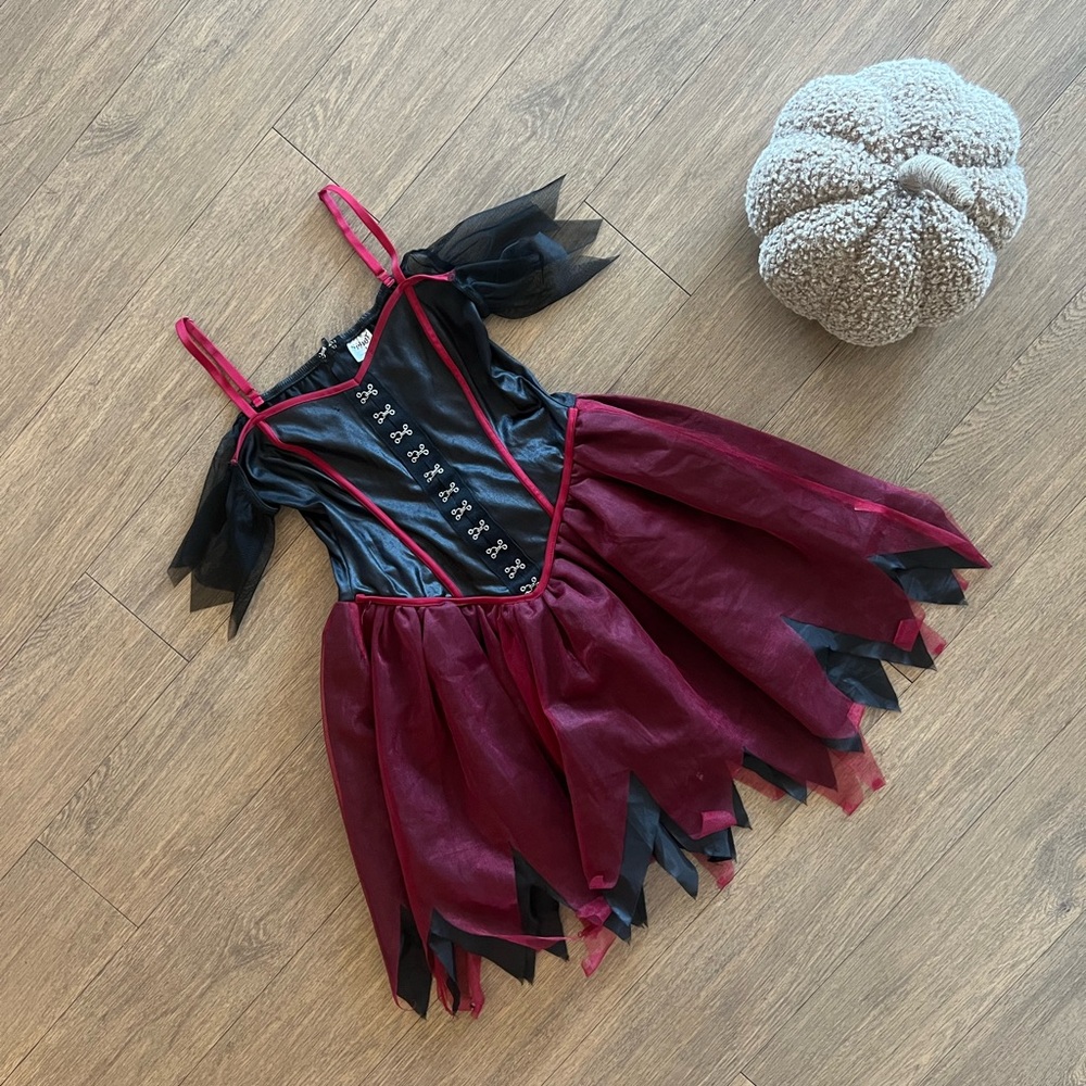 Vampire witch Halloween costume